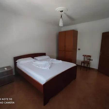 Rina's Apartman Zhaban